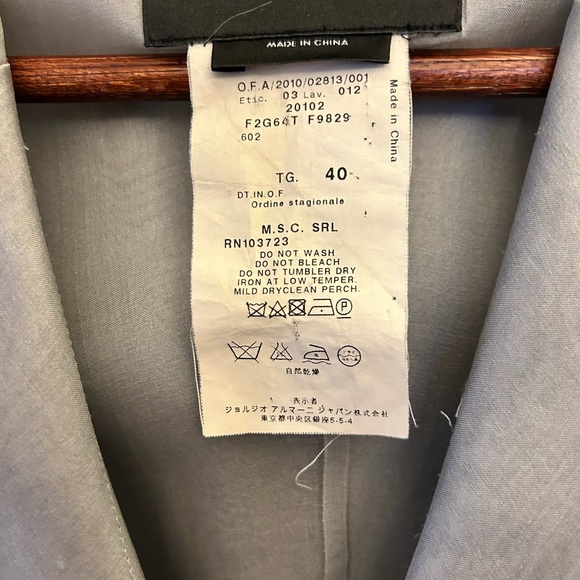 Stunning Emporio Armani Silver Gray Layered Silk Women's Jacket - Picture 3 of 6